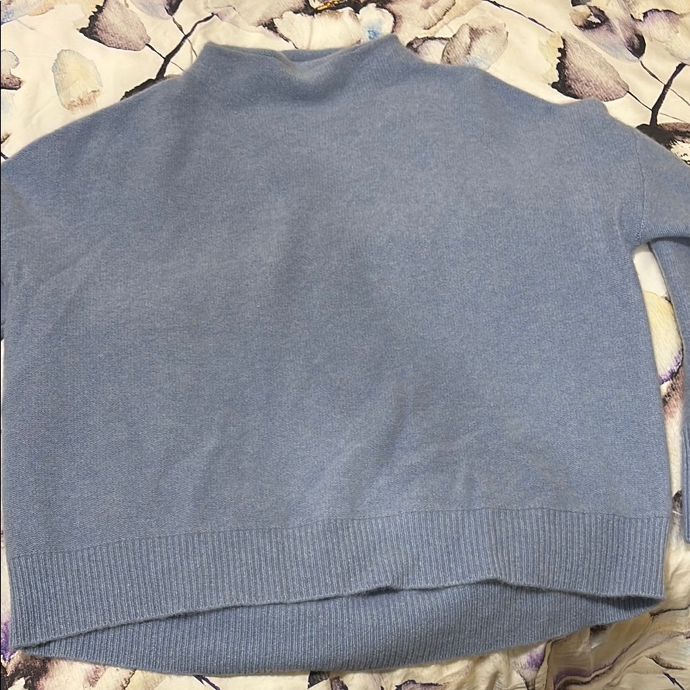 Saks Fifth Avenue Blue Cowl & Turtlenecks Sweater
